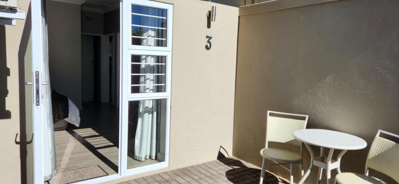 Green Kalahari Guesthouse Upington Buitenkant foto