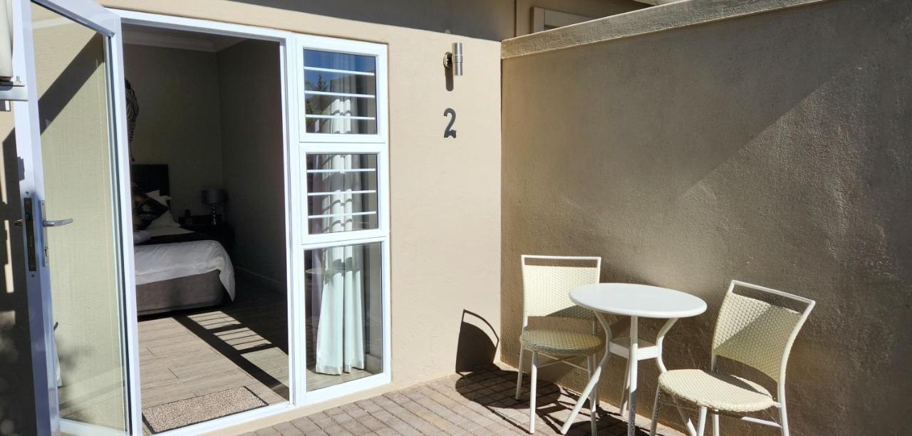 Green Kalahari Guesthouse Upington Buitenkant foto