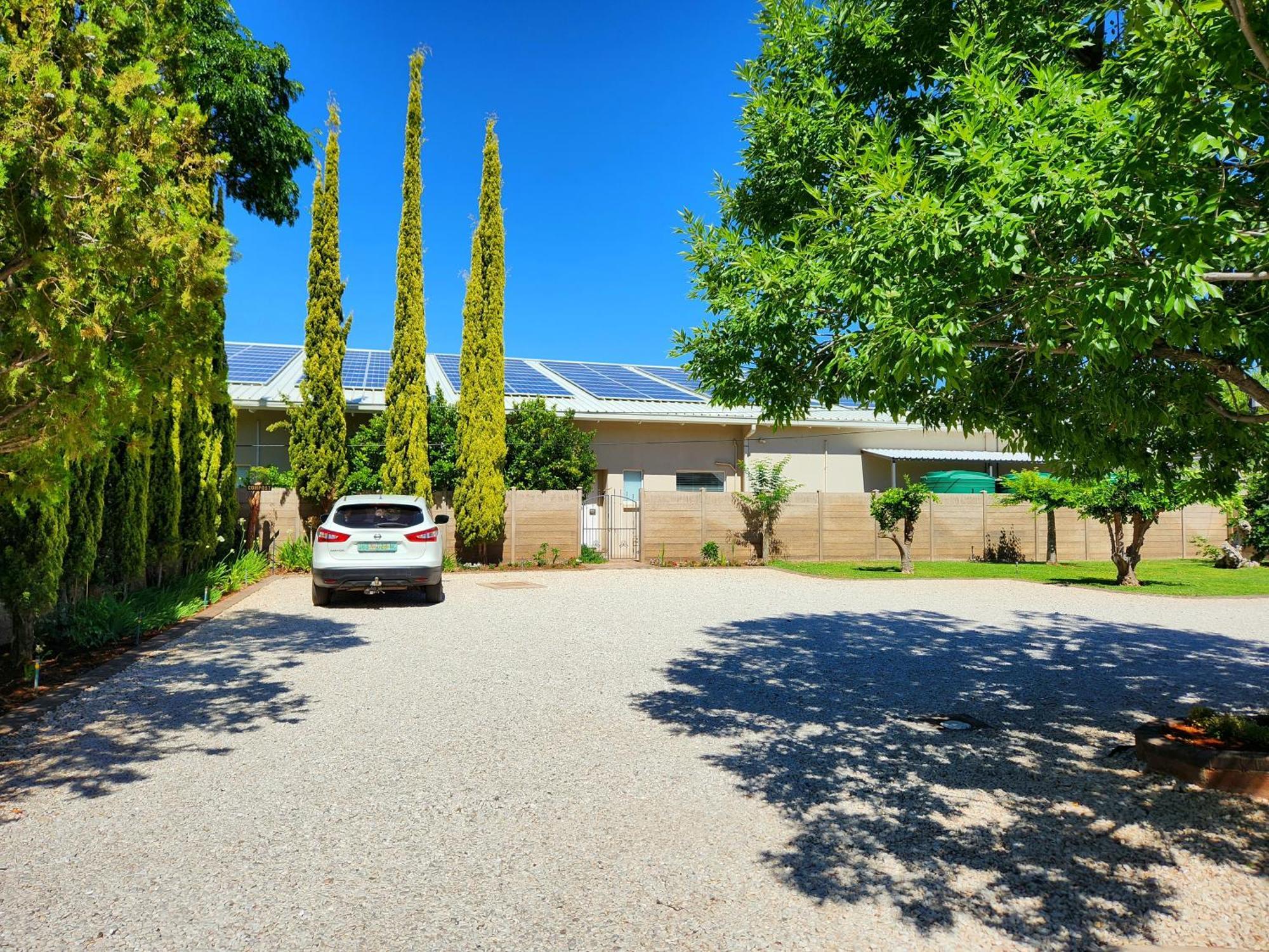 Green Kalahari Guesthouse Upington Buitenkant foto